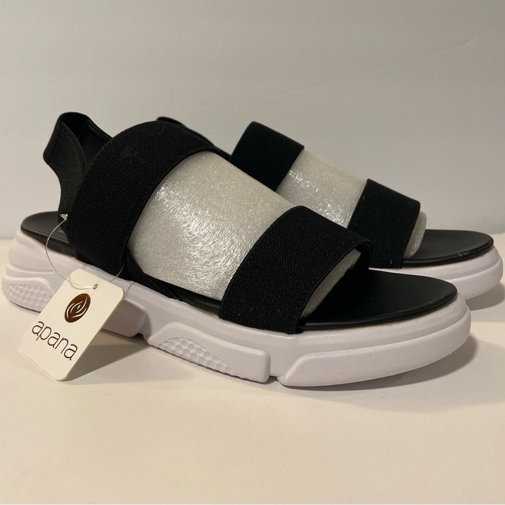Apana Women's Black Sandals